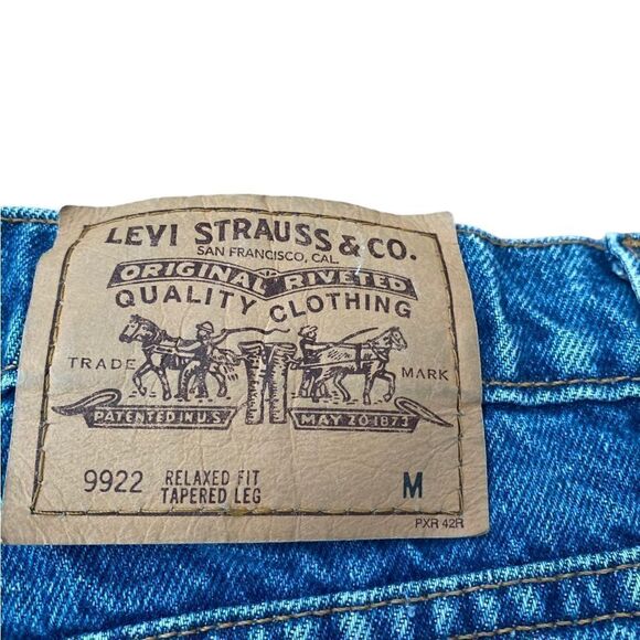 Vintage Levis 950 // Mom Jeans // Orange Tab - Picture 6 of 6